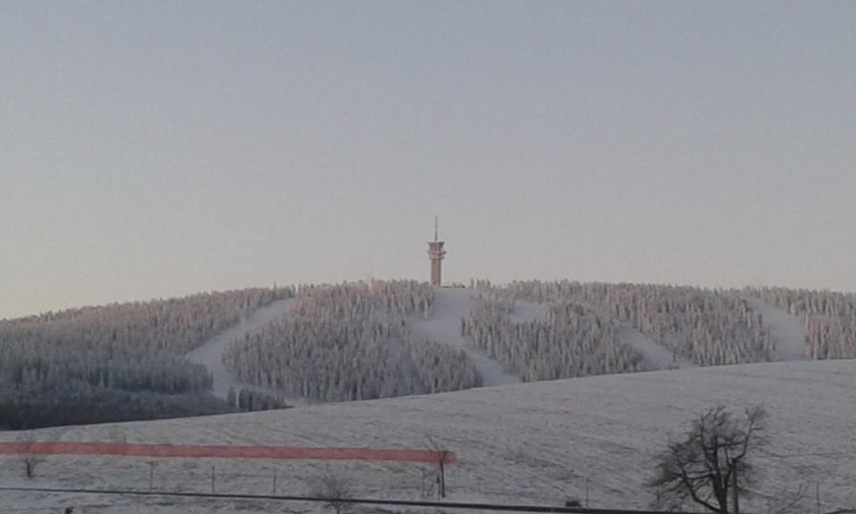 Krušnohorský Klínovec zve na prima lyžovačku