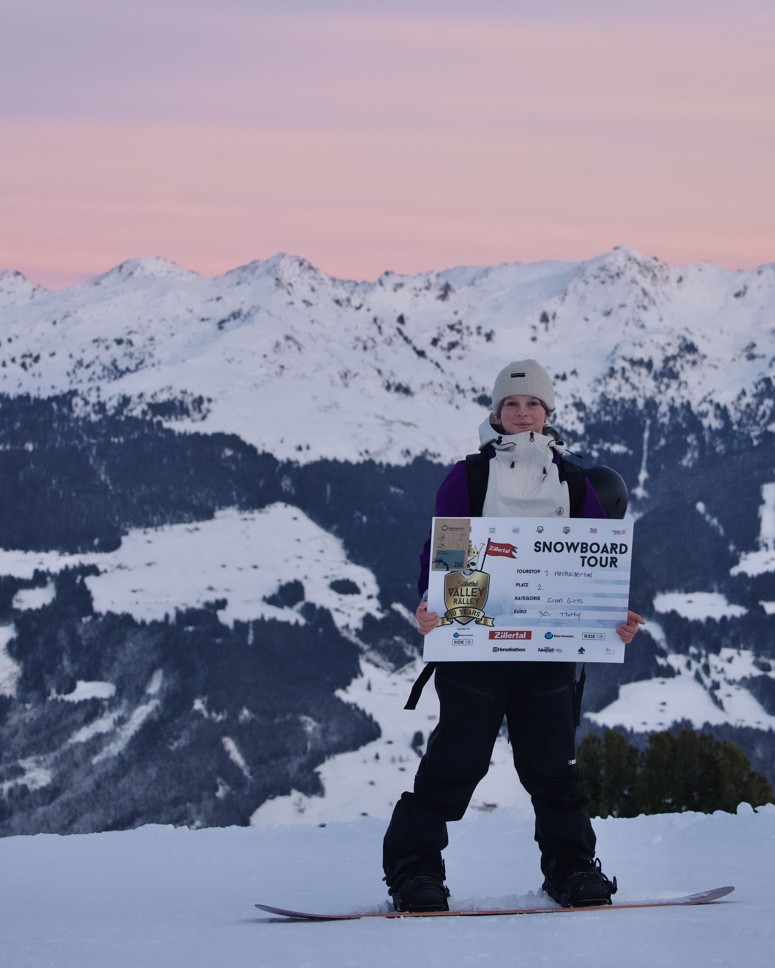 Víkendové úspěchy božídarských snowboardistů